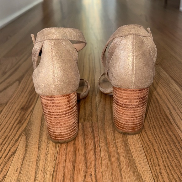 Able Champagne Gold Heels Size 6 - Picture 3 of 8